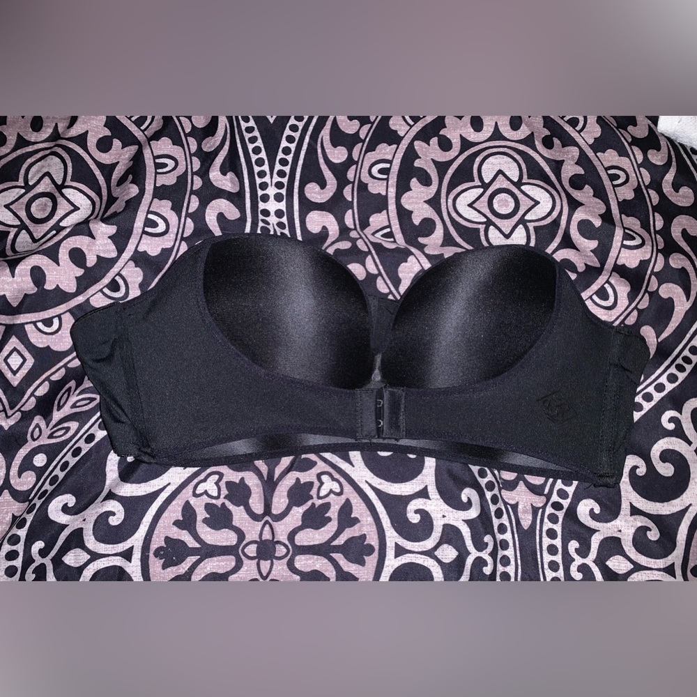 Strapless push up bra. NWOT